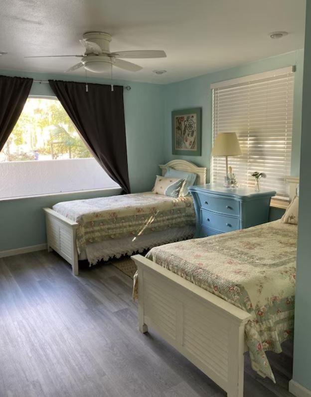 Pool/Waterfront Home 5 Min Walk To Siesta Key Village And Beach Экстерьер фото